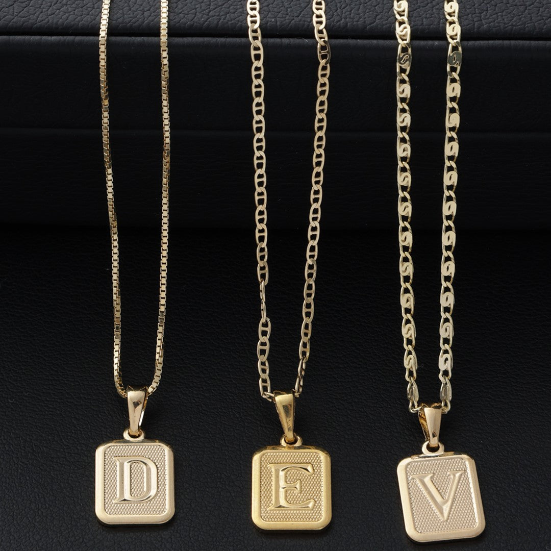 Placas Iniciales personalizadas + Cadena a tu elección 45 cms