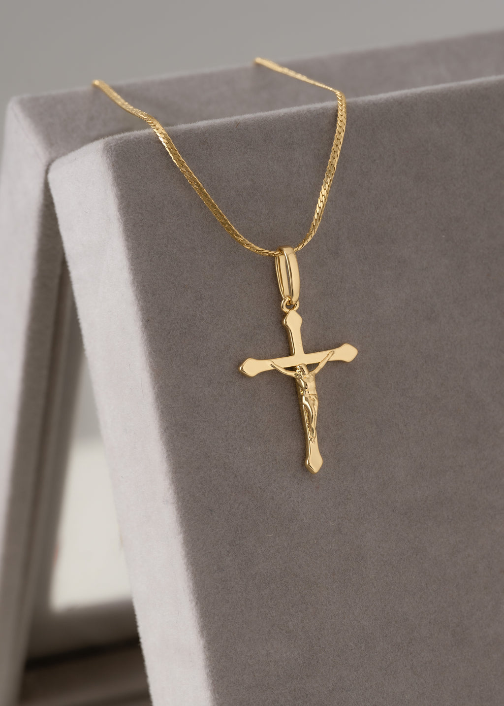 Dije  Cruz Cristo